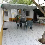 Local Familiar Bed & Breakfast 4*