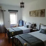 Local Familiar Bed & Breakfast