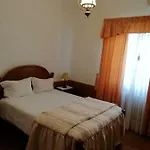 Bed & Breakfast Local Familiar 4*