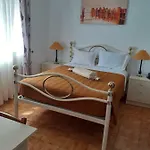 Local Familiar Bed & Breakfast Monfortinho