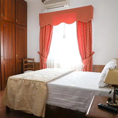 Local Familiar 莫佛帝霍