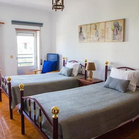 Local Familiar Bed & Breakfast Monfortinho