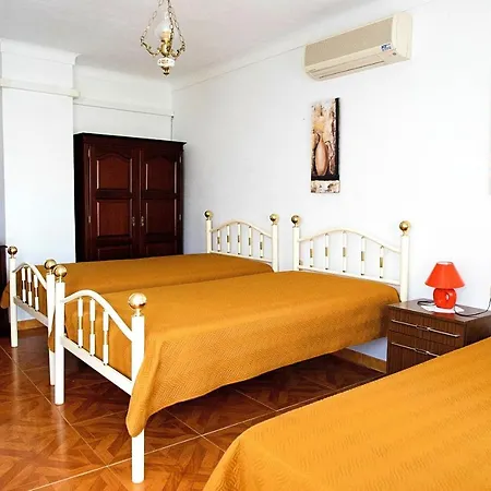 Local Familiar Bed & Breakfast