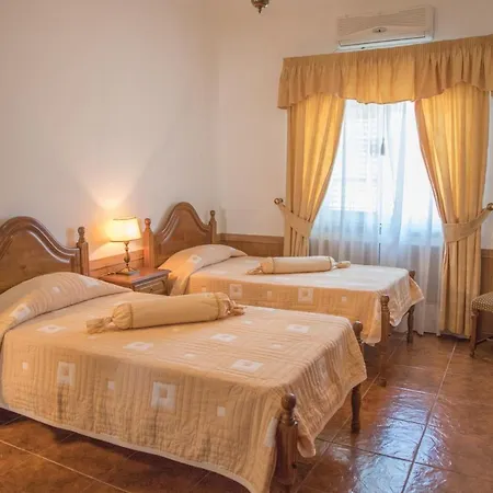 住宿加早餐酒店 Local Familiar 4*