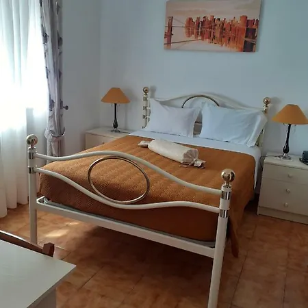 Local Familiar Bed and breakfast Monfortinho
