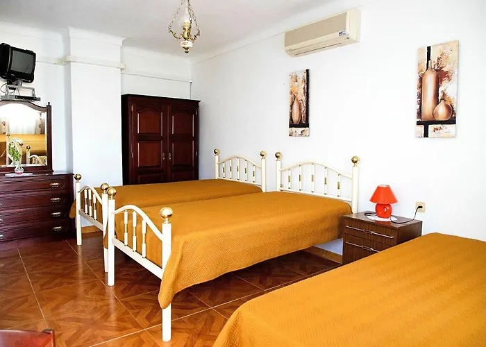 Local Familiar Bed & Breakfast