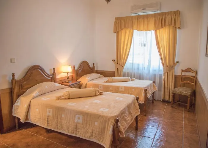 Bed & Breakfast Local Familiar 4*